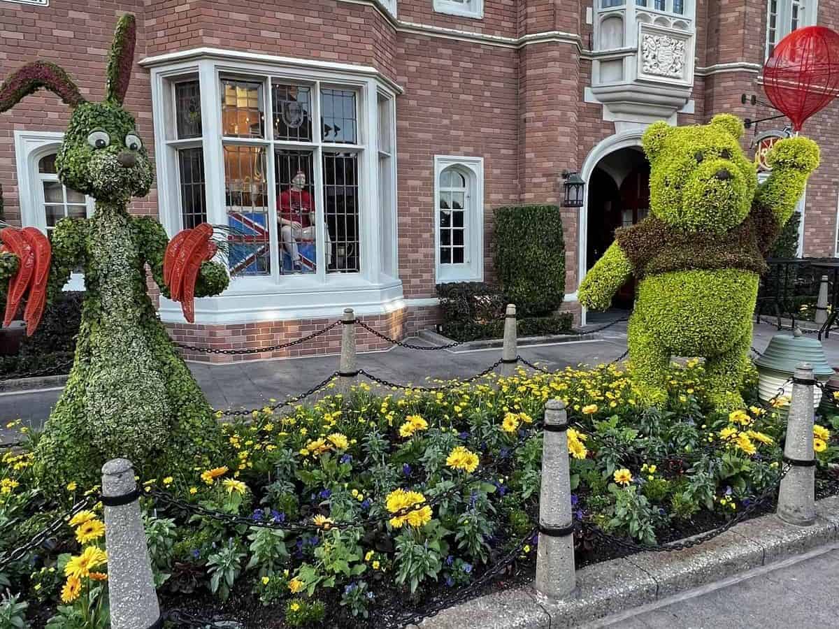Epcot 2022 Flower and Garden Festival - Winnie the Pooh and Rabbit topiaries