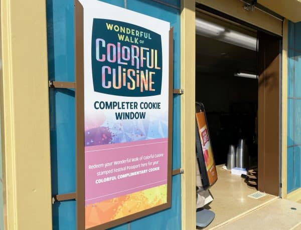 Completer Cookie Window for Colorful Cuisine