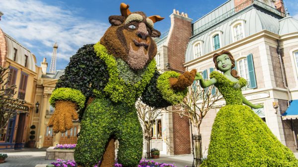 beast and belle topiary at flower and garden