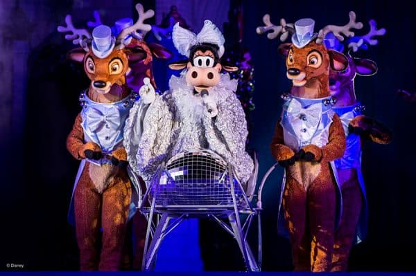 clarabelle the cow and reindeer at magic kingdom for the holidays
