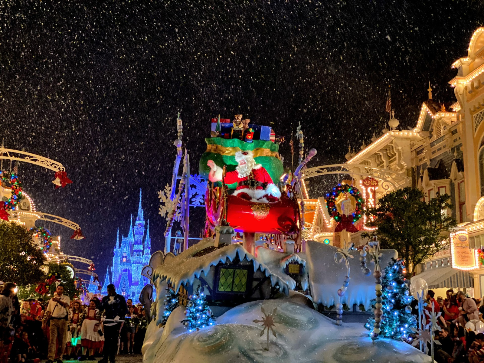 Disney Very Merriest After Hours Adds New Stage Show & More Holiday News