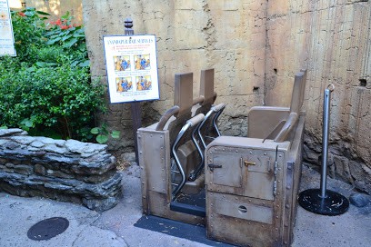 expedition everest ride vehicle