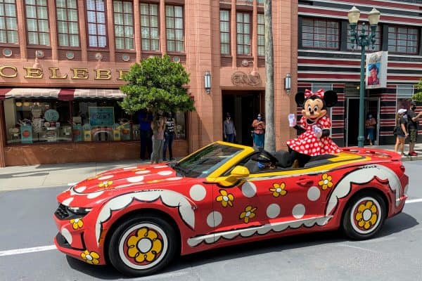 Minnie motorcade Hollywood Studios Park Hours