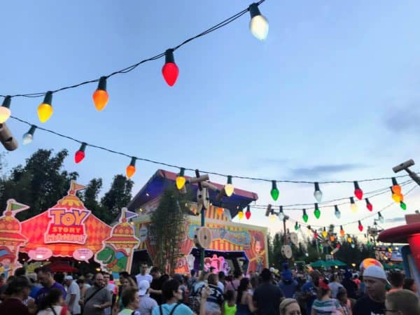 Toy Story Land crowds