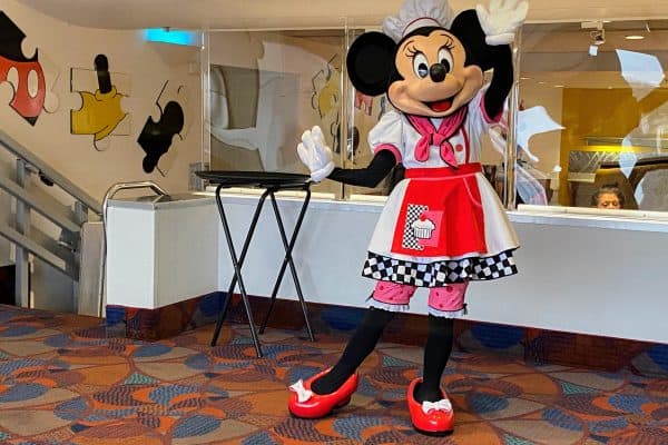Minnie Mouse at Chef Mickey's