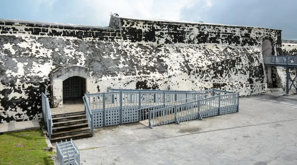 Accessible Pirate Museum & Fort Charlotte in Nassau