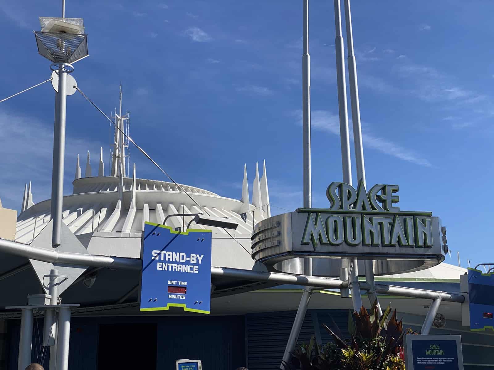 Space Mountain (history, facts, & tips)